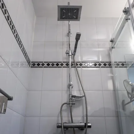 Logies Jardin ゲストハウス スハーヘン